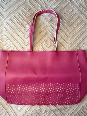 NWT Bath & Body Works Pink Zipper Tote